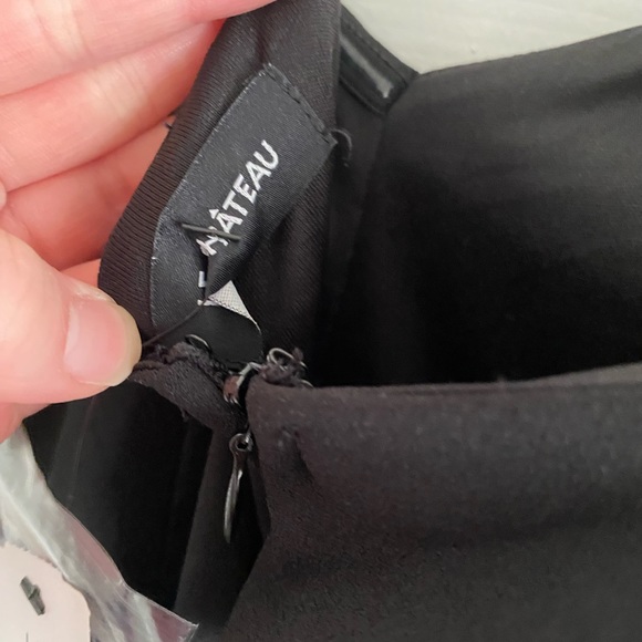 LE CHATEAU Wide Leg Bustier Jumpsuit With One-Shoulder Ruffle - Picture 10 of 14